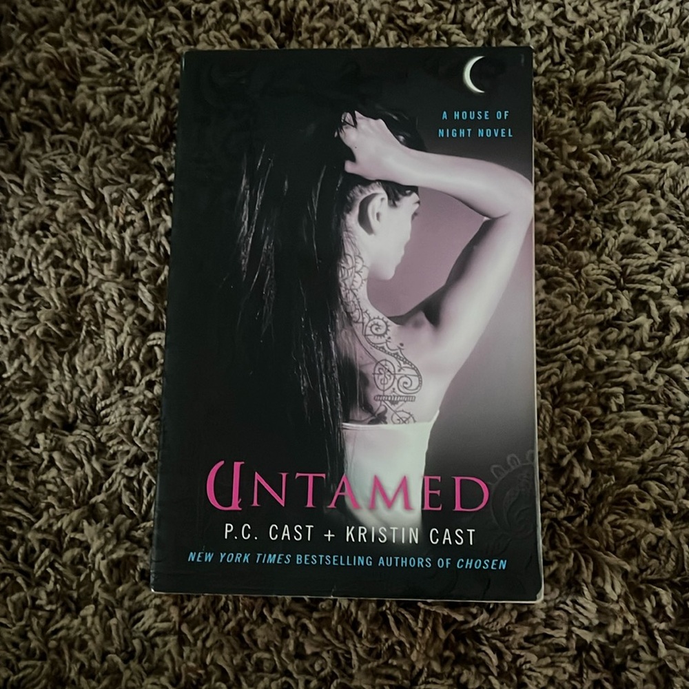 paperback, lightweight, black, series, best seller